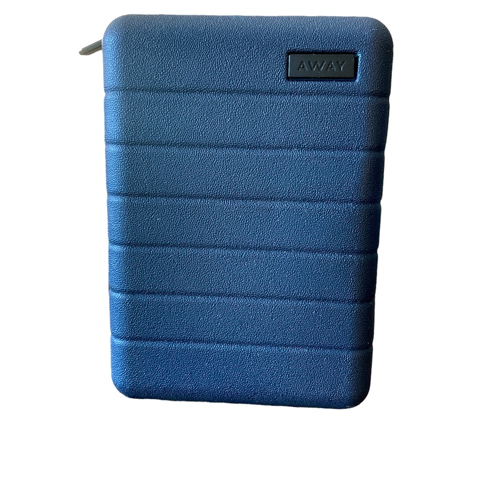 Away United Airlines Travel Hard Mini Toiletry Case